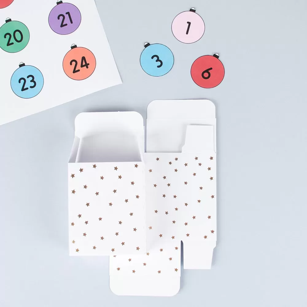 Rico Design Calendrier De L'Avent Blanc A Etoiles Dorees> Pochettes Cadeaux